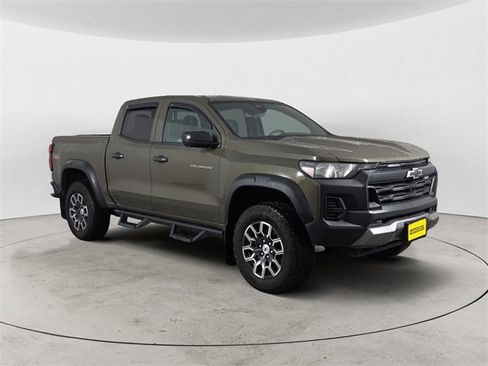 Used 2023 Chevrolet Colorado Trail Boss w/ Technology Package image 7