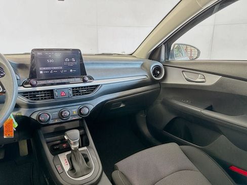 Used 2023 Kia Forte LXS w/ LXS Technology Package FWD image 21