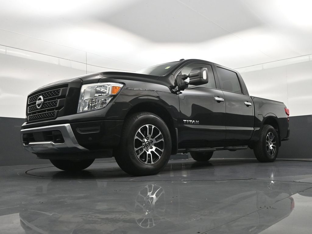 Used 2021 Nissan Titan SV w/ SV Convenience Package AWD/4WD image 23