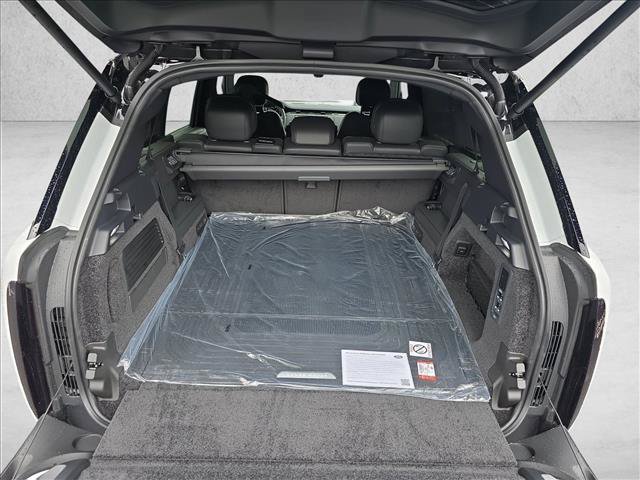 New 2026 Land Rover Range Rover Long Wheelbase SE AWD/4WD image 12