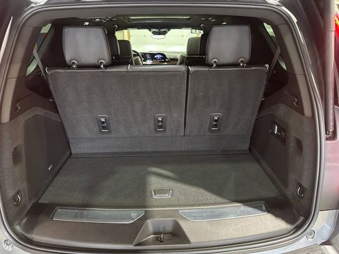 Used 2021 Cadillac Escalade Premium Luxury image 12