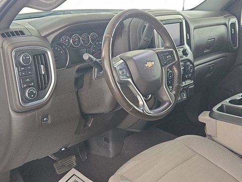 Used 2022 Chevrolet Silverado 1500 LT AWD/4WD image 16