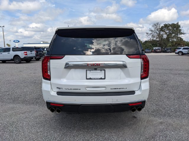 Used 2023 GMC Yukon XL Denali RWD image 5