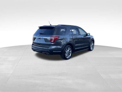 Certified 2019 Ford Explorer Limited w/ Ford Safe & Smart Package image 4