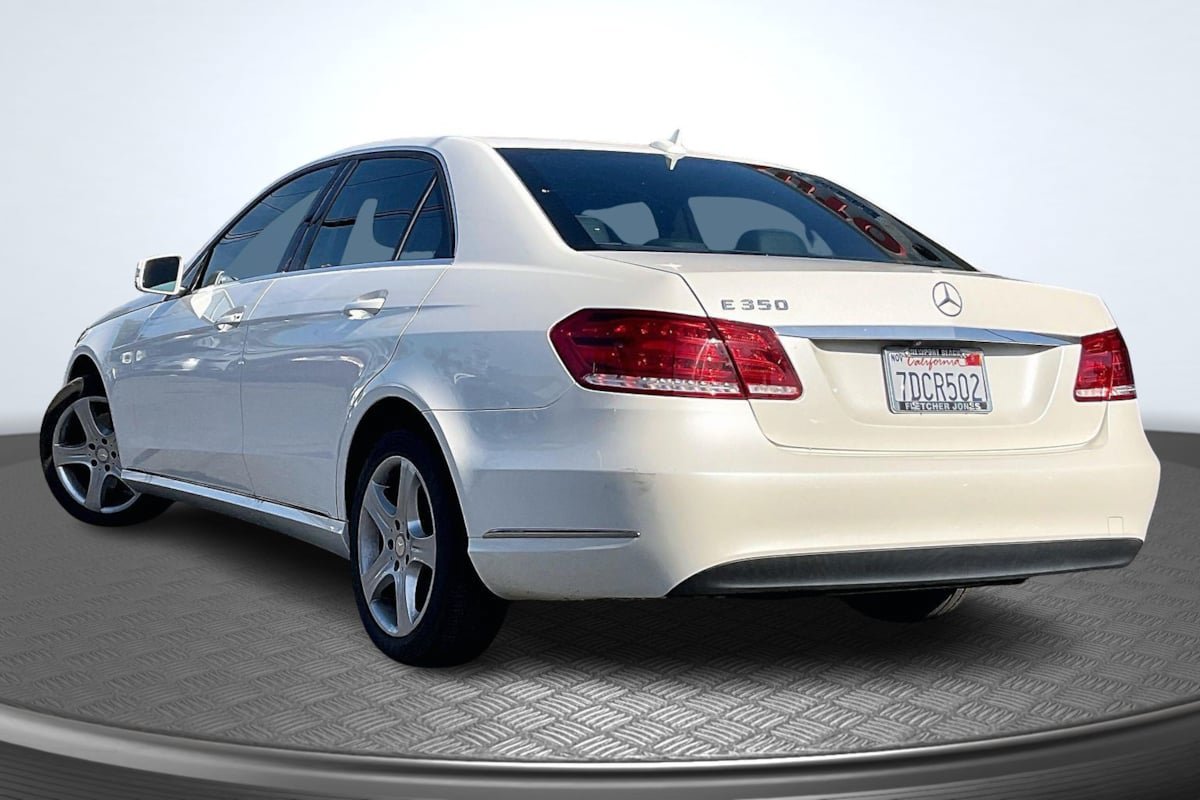 Used 2014 Mercedes-Benz E 350 Sedan image 2