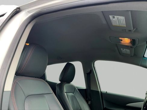 Used 2021 Chevrolet Bolt Premier w/ Infotainment Package FWD image 25