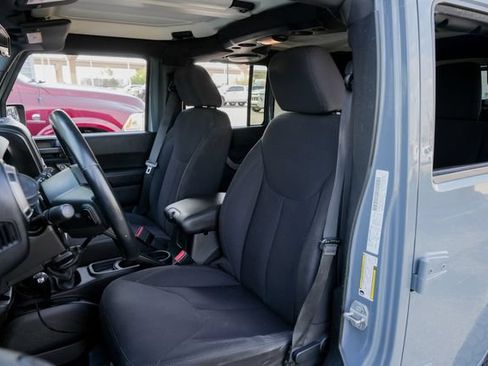 Used 2014 Jeep Wrangler Unlimited Sport w/ Quick Order Package 23S AWD/4WD image 24