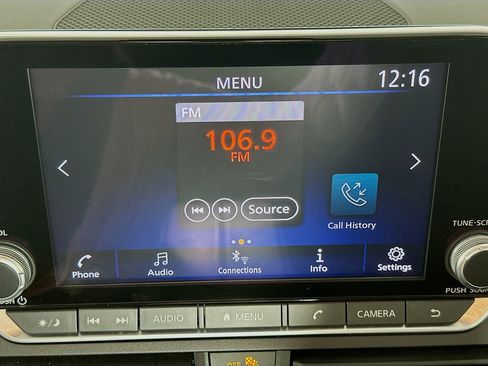 Used 2024 Nissan Altima 2.5 SV image 19