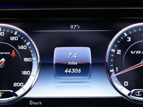 Used 2017 Mercedes-Benz S 63 AMG 4MATIC Cabriolet image 31