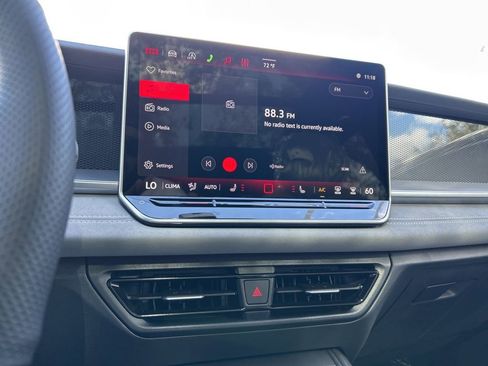 New 2026 Volkswagen Tiguan SE R-Line FWD image 25