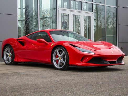 Used 2020 Ferrari F8 Tributo image 3