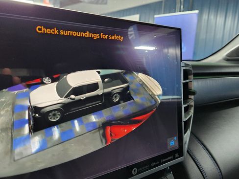 Used 2023 Toyota Tundra Platinum image 47