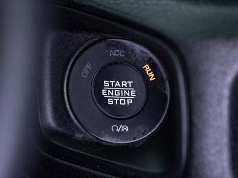 Used 2026 Jeep Wrangler Unlimited Sport image 39