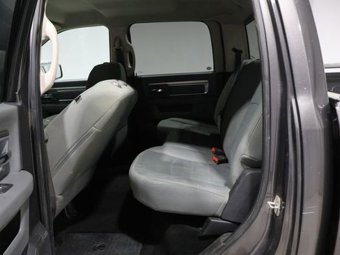 Used 2014 RAM 2500 SLT image 19
