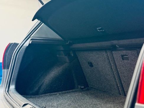 Used 2009 Volkswagen Rabbit S image 16