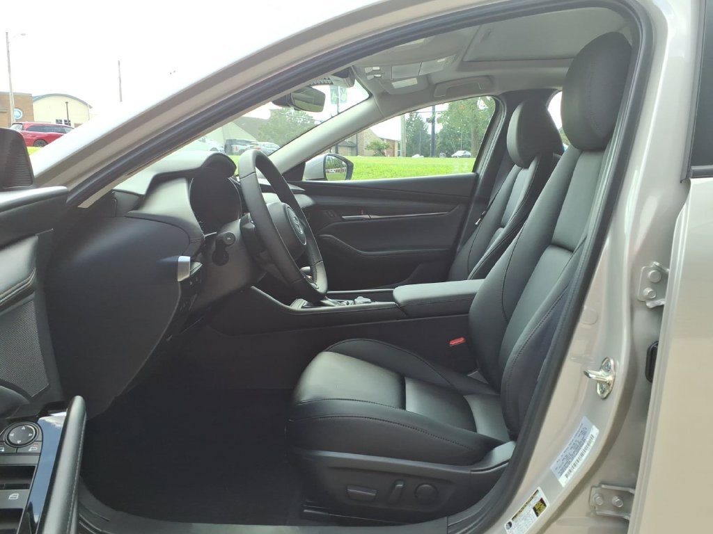 New 2026 MAZDA MAZDA3 2.5 S Sedan w/ Preferred Pkg FWD image 13