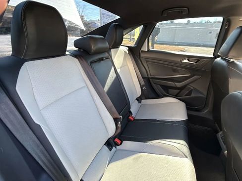 Used 2019 Volkswagen Jetta R-Line w/ R-Line Cold Weather Package image 38