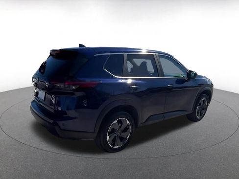 Used 2025 Nissan Rogue SV image 15