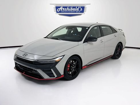 Used 2025 Hyundai Elantra N FWD image 3