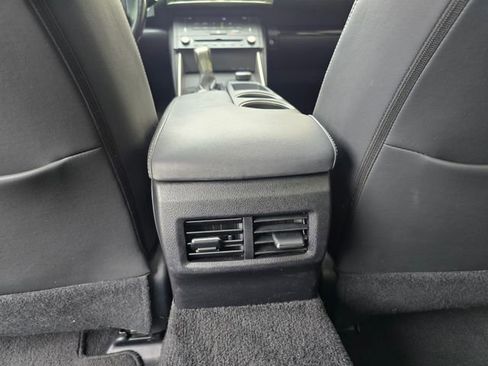 Used 2016 Lexus IS 200t RWD image 32