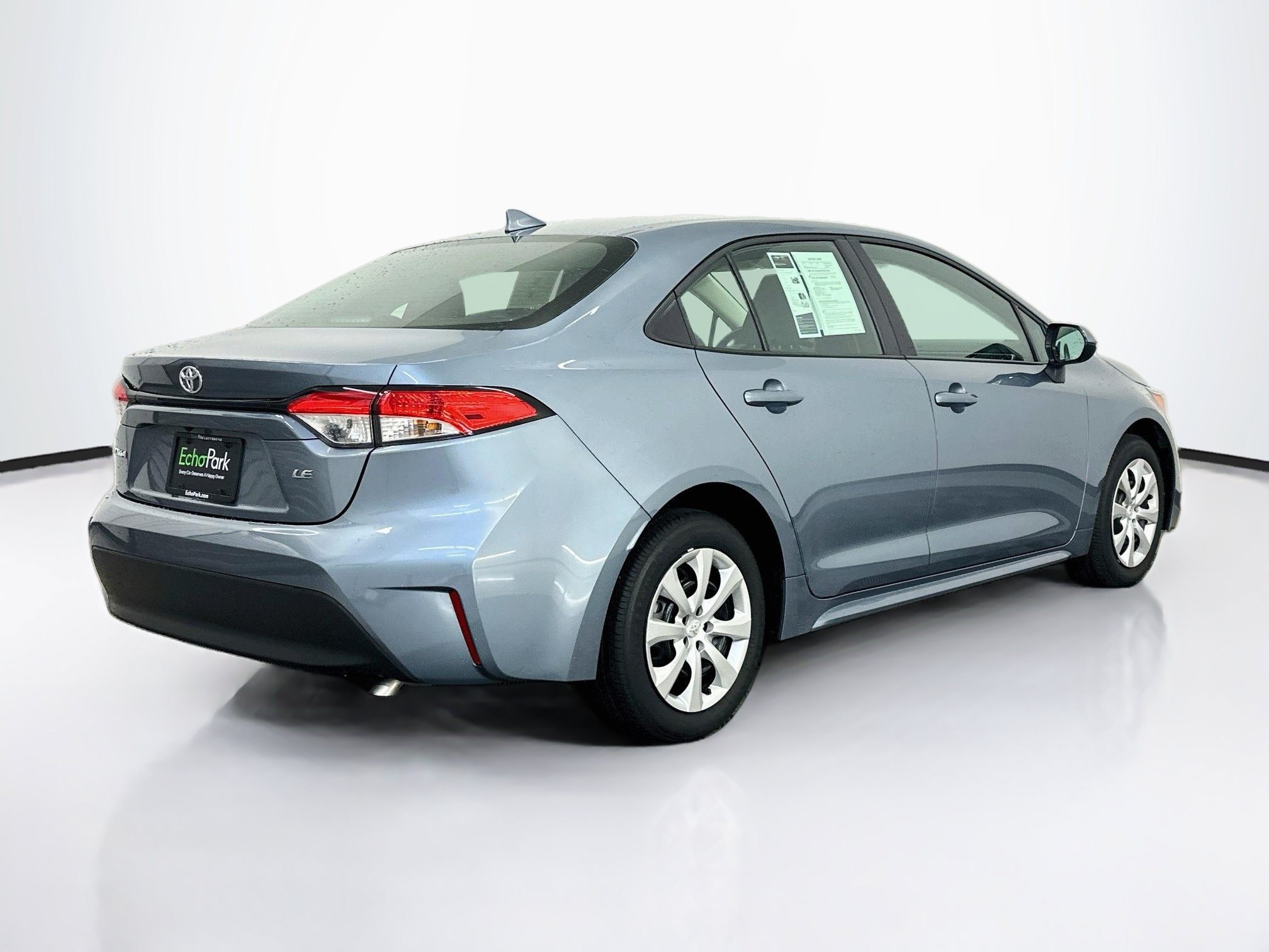 Used 2026 Toyota Corolla LE FWD image 9
