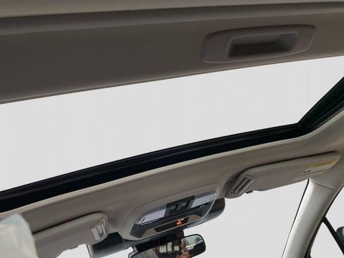 New 2026 Subaru Crosstrek 2.0i Premium AWD/4WD image 8