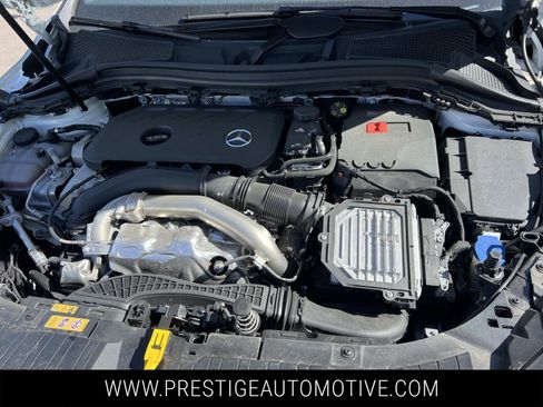 Used 2025 Mercedes-Benz GLA 250 4MATIC image 9