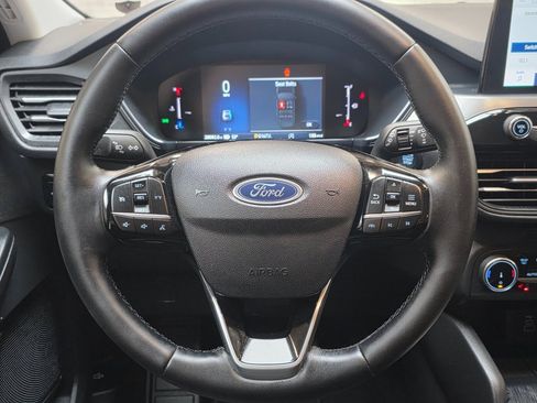 Used 2025 Ford Escape Active w/ Cold Weather Package image 18