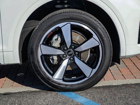 Certified 2023 Audi Q5 2.0T Premium Plus w/ Premium Plus Package image 11