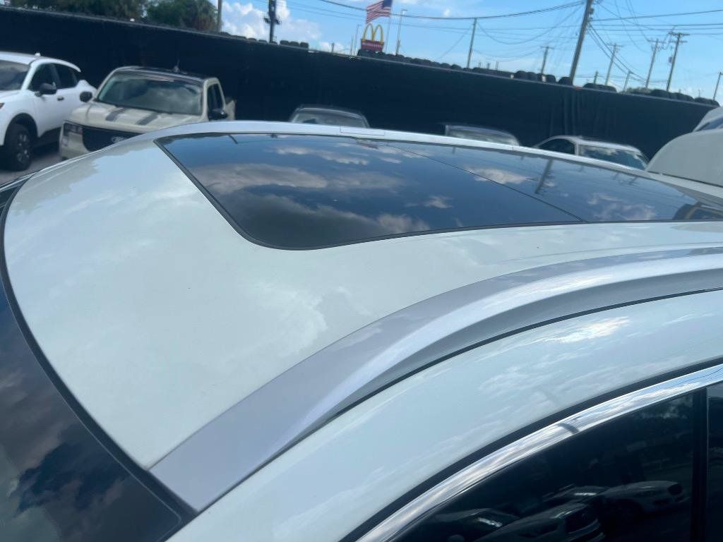 Used 2024 INFINITI QX60 Luxe FWD image 9