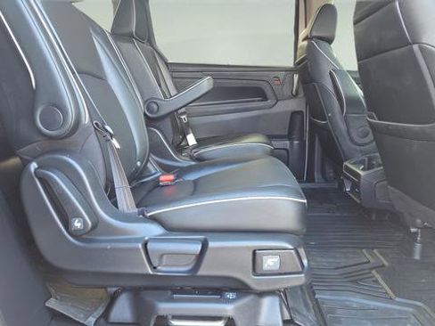 Used 2025 Honda Odyssey Touring image 19