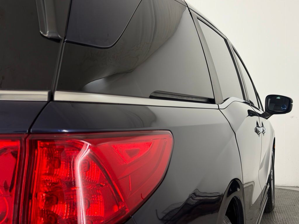 Used 2018 Honda Odyssey EX-L image 52