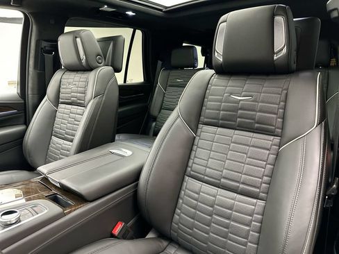 Used 2024 Cadillac Escalade Sport Platinum AWD/4WD image 24