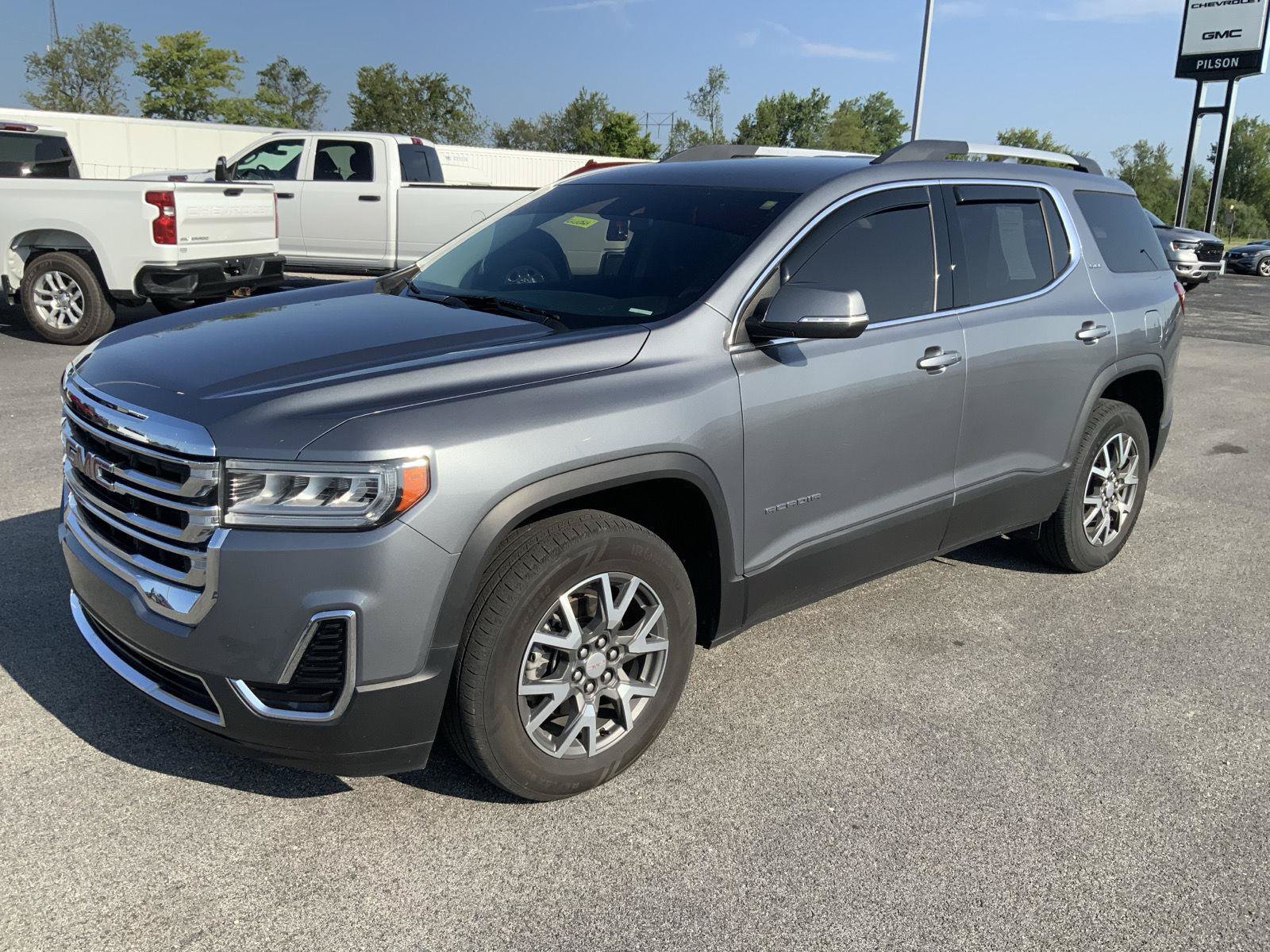 Used 2021 GMC Acadia SLE w/ Driver Convenience Package FWD image 3