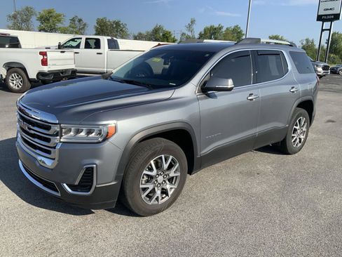 Used 2021 GMC Acadia SLE w/ Driver Convenience Package FWD image 3