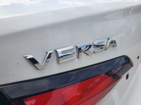 New 2025 Nissan Versa SV w/ Trunk Package FWD image 12