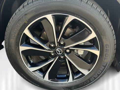 Used 2023 MAZDA CX-5 AWD 2.5 S w/ Premium Package image 12