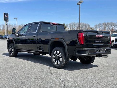 New 2026 GMC Sierra 3500 Denali w/ Denali Reserve Package AWD/4WD image 7