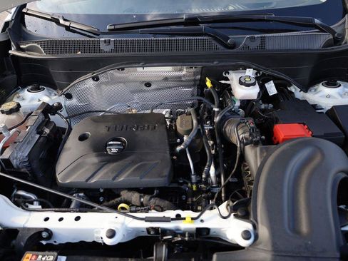 Used 2022 Buick Encore GX Select image 37