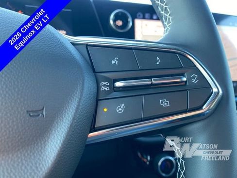 New 2026 Chevrolet Equinox EV LT image 28