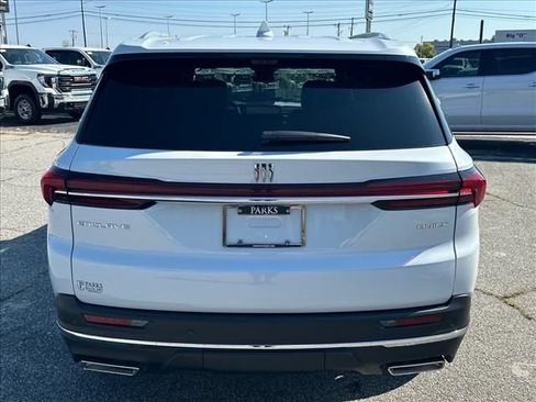 New 2027 Buick Enclave Preferred w/ Power Package FWD image 10