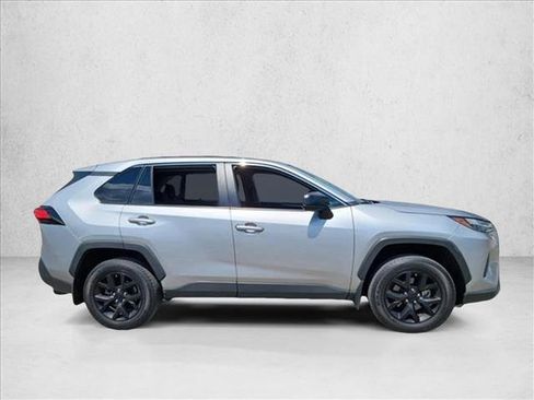 Used 2024 Toyota RAV4 LE image 4