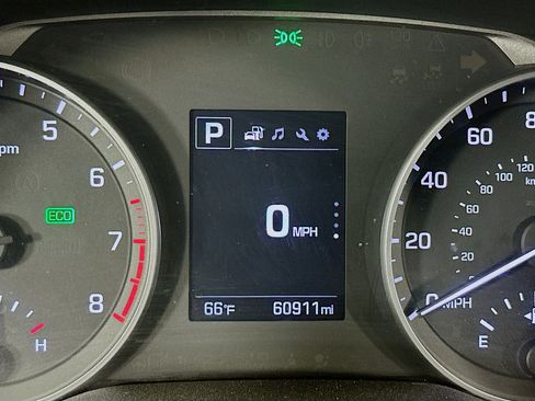 Used 2018 Hyundai Elantra SEL image 19