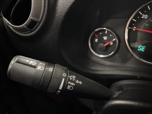 Used 2011 Jeep Wrangler Sport AWD/4WD image 21