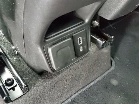 Used 2021 Chevrolet TrailBlazer RS w/ Convenience Package image 22