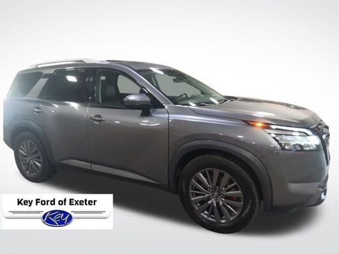 Used 2023 Nissan Pathfinder SL w/ SL Premium Package AWD/4WD image 1