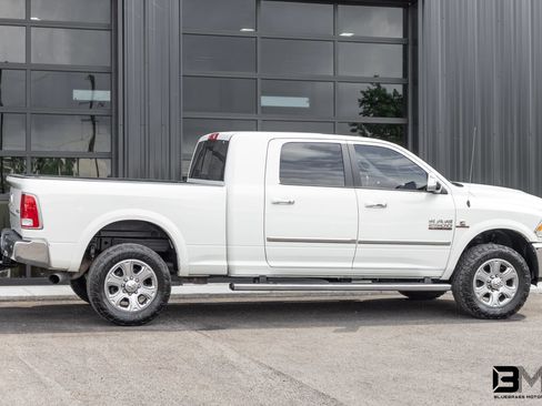 Used 2017 RAM 2500 Laramie AWD/4WD image 10