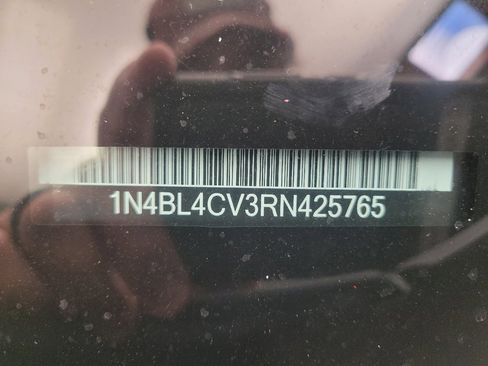 Used 2024 Nissan Altima 2.5 SR w/ SR Premium Package image 33