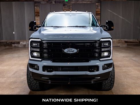 Used 2026 Ford F250 Platinum AWD/4WD image 4
