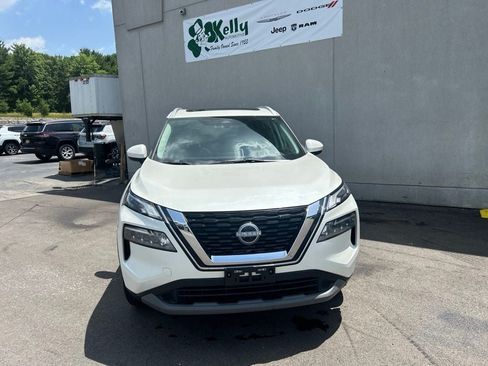 Used 2023 Nissan Rogue SV w/ SV Premium B Package AWD/4WD image 9
